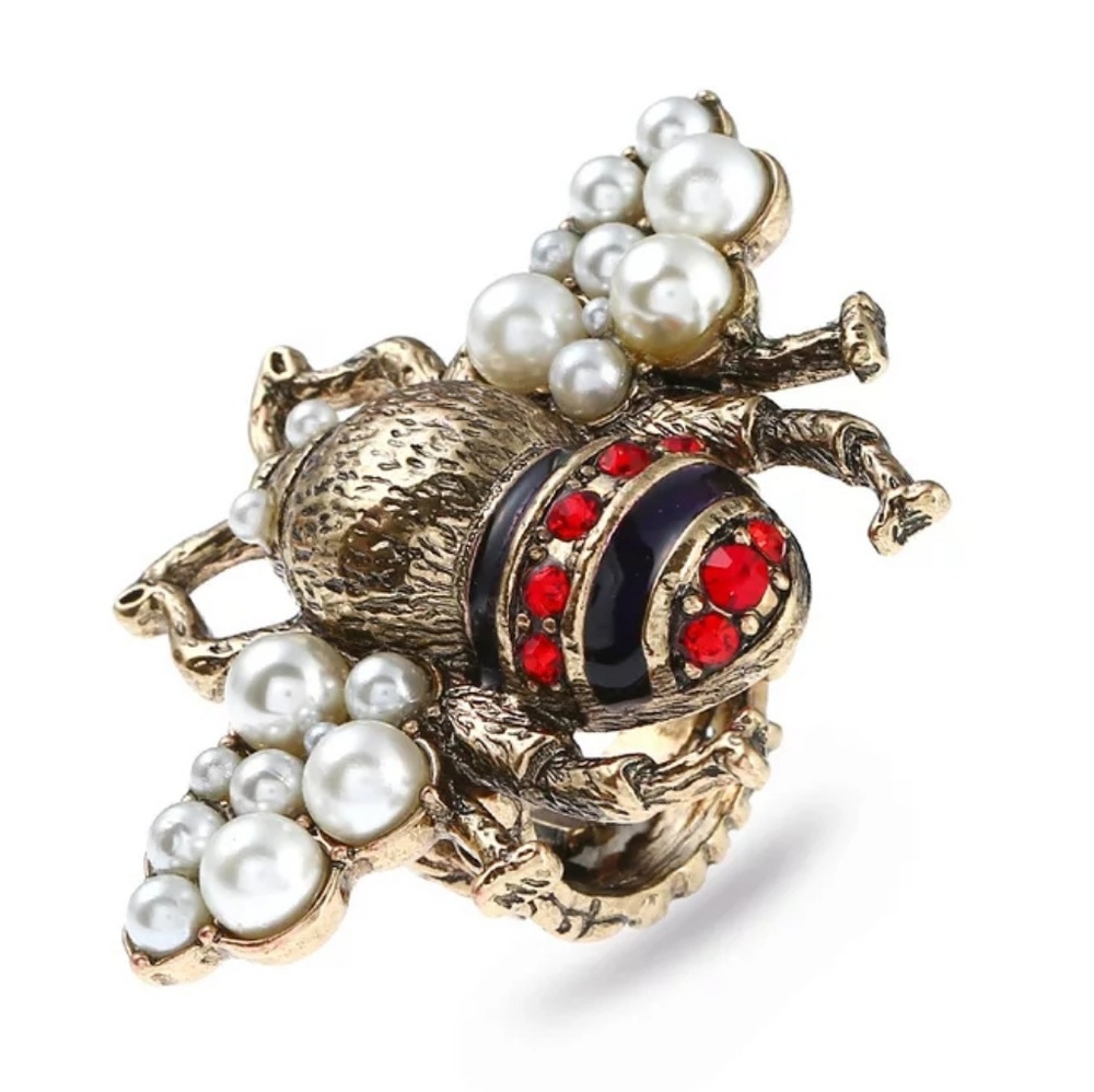 Stunning Large Statement Coctail Bee Bug Ring - Picture 2 of 8
